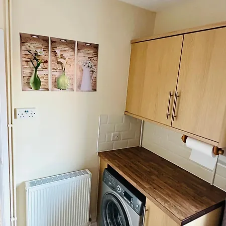 Your Staycation Ferienhaus Bristol